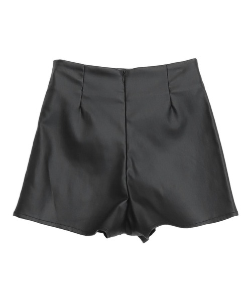 ANAP（アナップ）の「ストレッチ スリット レザーショーパン（その他パンツ・レディース・ブラック・M）」の2枚目の写真