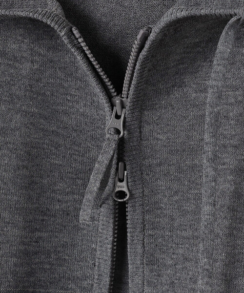 LE GLAZIK（ルグラジック）の「LE GLAZIK | シアーニット ジップパーカー WOMEN（パーカー・レディース・ダークグレー/イエロー系その他/ブラック/ライトグレー・36）」の19枚目の写真