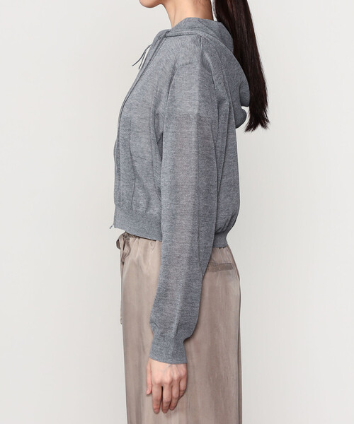 LE GLAZIK（ルグラジック）の「LE GLAZIK | シアーニット ジップパーカー WOMEN（パーカー・レディース・ダークグレー/イエロー系その他/ブラック/ライトグレー・36）」の11枚目の写真