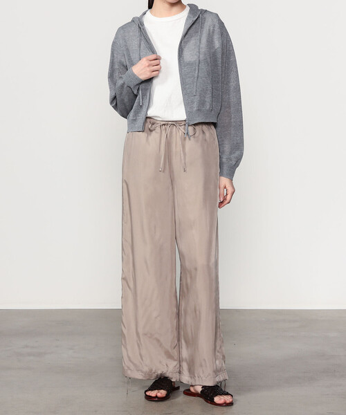 LE GLAZIK（ルグラジック）の「LE GLAZIK | シアーニット ジップパーカー WOMEN（パーカー・レディース・ダークグレー/イエロー系その他/ブラック/ライトグレー・36）」の8枚目の写真