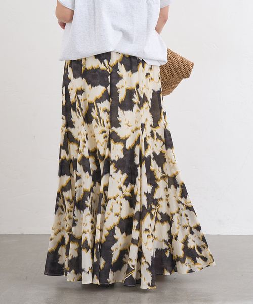 JOURNAL STANDARD（ジャーナルスタンダード）の「オリエンタルプリントスカート（スカート・レディース・ブルー/イエロー・FREE）」の12枚目の写真