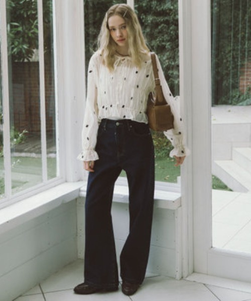 archives（アルシーヴ）の「花柄刺繍ギャザーブラウス（シャツ/ブラウス・レディース・グレー/アイボリー/ブラック・MEDIUM）」の10枚目の写真