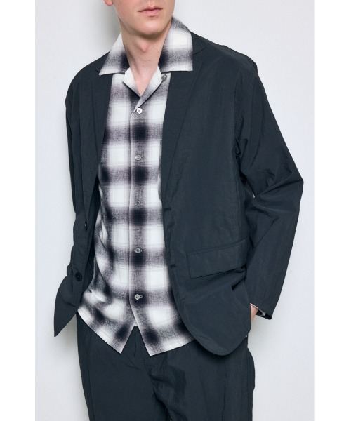 AZUL by moussy（アズールバイマウジー）の「トライファンクションテーラードジャケット（テーラードジャケット・メンズ・グレー/ブラック・SMALL/MEDIUM/LARGE）」の3枚目の写真