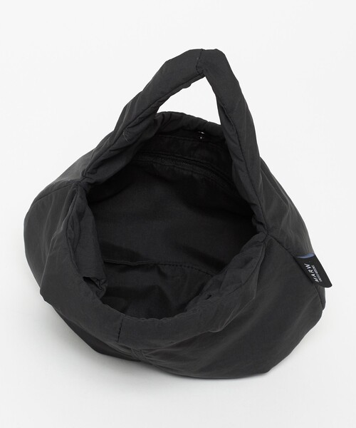 MARW UNITED ARROWS(マルゥ ユナイテッドアローズ)の「<MARW UNITED ARROWS>ファブリック トートバッグ S 撥水(トートバッグ・レディース・ブラック/オフホワイト・FREE)」の8枚目の写真