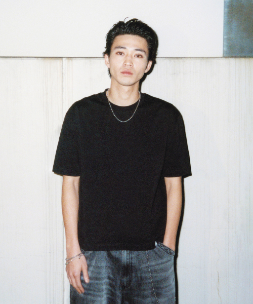 NOMANUAL(NOMANUAL)の「NM CROP T-SHIRT - BLACK(Tシャツ/カットソー・レディース・その他・SMALL/MEDIUM/LARGE/X-LARGE)」の1枚目の写真