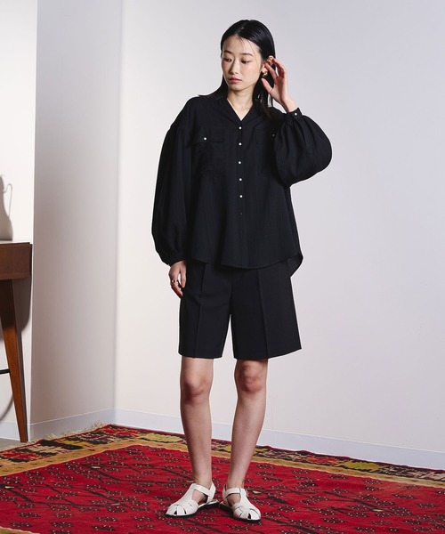 ROSE BUD（ローズバッド）の「TUCK SHORT PANTS（その他パンツ・レディース・ブラック/ベージュ・M/S）」の8枚目の写真