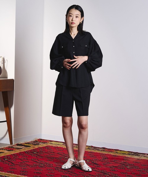 ROSE BUD（ローズバッド）の「TUCK SHORT PANTS（その他パンツ・レディース・ブラック/ベージュ・M/S）」の9枚目の写真