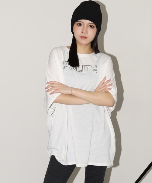 FUNALIVE(ファンアライブ)の「前後ロゴドルマンTチュニック 半端袖(Tシャツ/カットソー・レディース・ブラック/モカ/ホワイト・L)」の4枚目の写真
