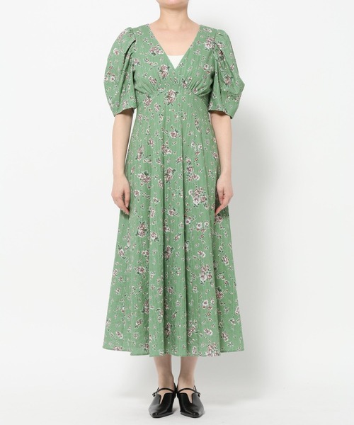 mysty woman（ミスティウーマン）の「レトロフラワーVネックワンピース 666532（ワンピース・レディース・グリーン/ネイビー・FREE）」の4枚目の写真
