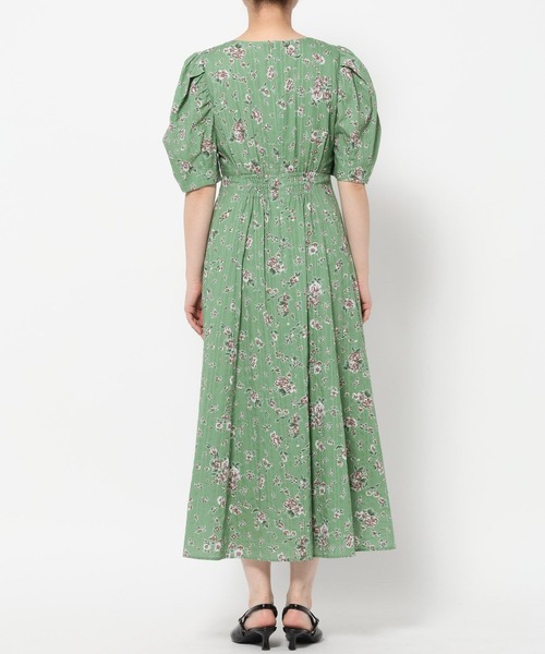 mysty woman（ミスティウーマン）の「レトロフラワーVネックワンピース 666532（ワンピース・レディース・グリーン/ネイビー・FREE）」の8枚目の写真