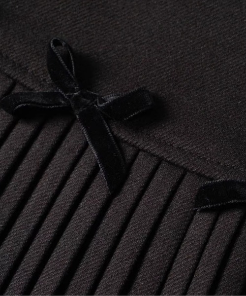 LA POMME petit(ラポミ・プチ)の「Pleats Ribbon Mini Skirt(スカート・レディース・ブラック・X-LARGE/LARGE/MEDIUM/SMALL)」の3枚目の写真