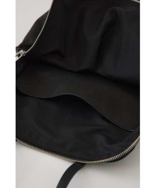 RIM.ARK（リムアーク）の「【PRE ORDER】W-zip leather bag ダブルジップ レザーバッグ（トートバッグ・レディース・ブラック・FREE）」の11枚目の写真