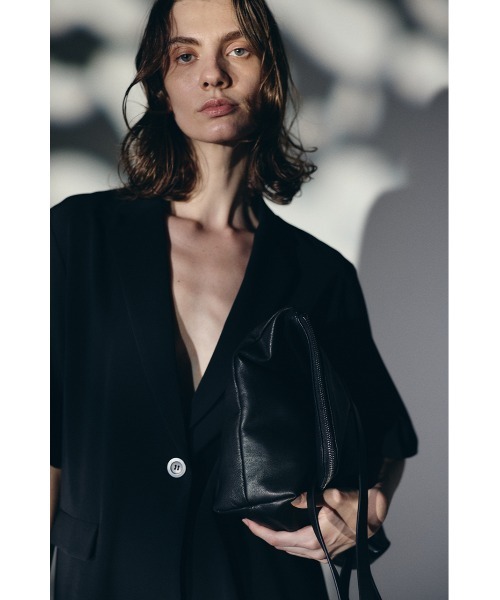 RIM.ARK（リムアーク）の「【PRE ORDER】W-zip leather bag ダブルジップ レザーバッグ（トートバッグ・レディース・ブラック・FREE）」の13枚目の写真