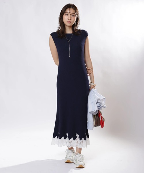 JUSGLITTY（ジャスグリッティー）の「レースヘムニットワンピース（ワンピース・レディース・ピンクベージュ/ライトブルー/オフホワイト/ネイビー・1/2）」の5枚目の写真