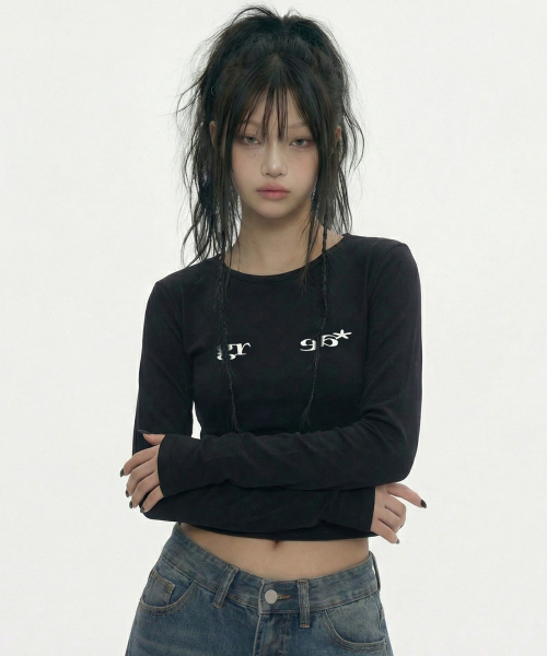 GRAVER（グレーバー）の「[ユニセックス]レースバッククロスUネックロングスリーブ_2カラー（Tシャツ/カットソー・レディース・ブラック/ホワイト・FREE）」の5枚目の写真