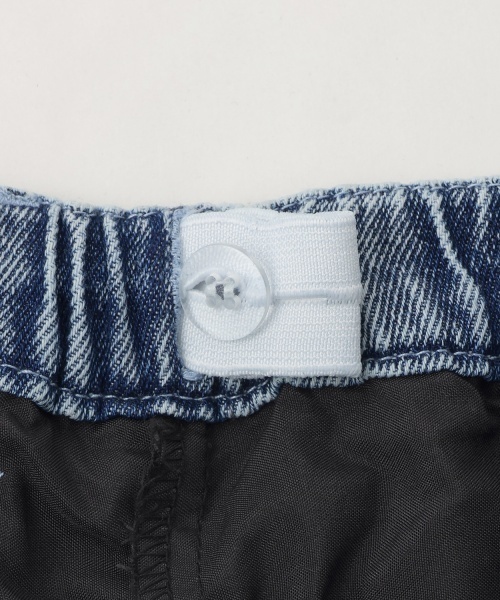 PINK-latte（ピンクラテ）の「裾フレアデニムスカート（スカート・キッズ・オフホワイト/ブラック/サックスブルー・120cm/140cm/160cm/150cm/130cm）」の6枚目の写真
