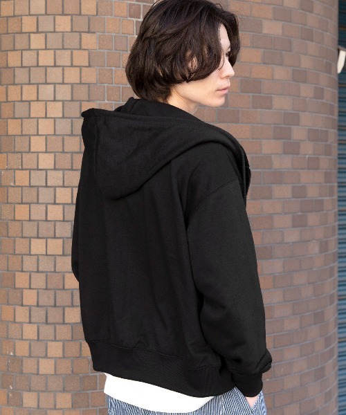 LUXSTYLE(ラグスタイル)の「ヒョウ柄ロゴジップパーカー(パーカー・メンズ・ブラック・M/L)」の8枚目の写真