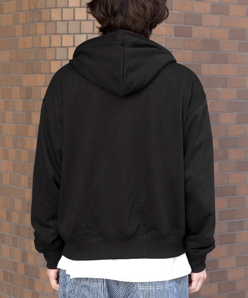 LUXSTYLE(ラグスタイル)の「ヒョウ柄ロゴジップパーカー(パーカー・メンズ・ブラック・M/L)」の3枚目の写真
