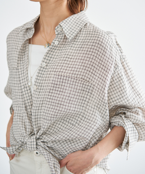 IENA（イエナ）の「《セットアップ対応》フレンチリネンチェックレギュラーカラーシャツ（シャツ/ブラウス・レディース・ベージュ・FREE）」の7枚目の写真