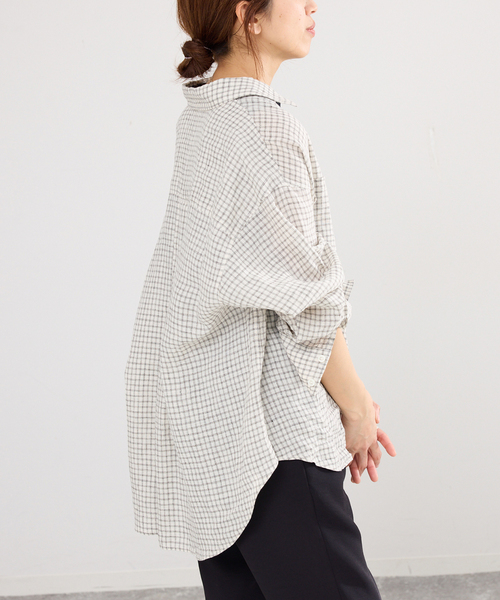 IENA（イエナ）の「《セットアップ対応》フレンチリネンチェックレギュラーカラーシャツ（シャツ/ブラウス・レディース・ベージュ・FREE）」の15枚目の写真