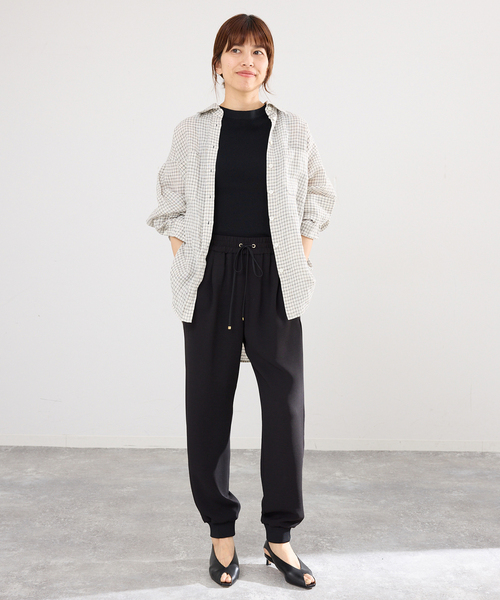 IENA（イエナ）の「《セットアップ対応》フレンチリネンチェックレギュラーカラーシャツ（シャツ/ブラウス・レディース・ベージュ・FREE）」の19枚目の写真