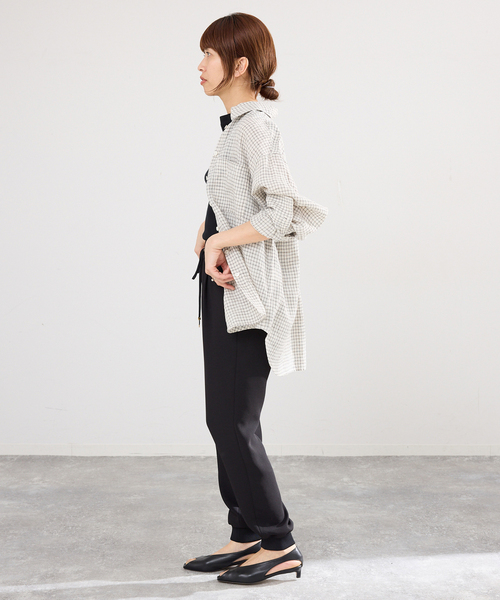 IENA（イエナ）の「《セットアップ対応》フレンチリネンチェックレギュラーカラーシャツ（シャツ/ブラウス・レディース・ベージュ・FREE）」の20枚目の写真