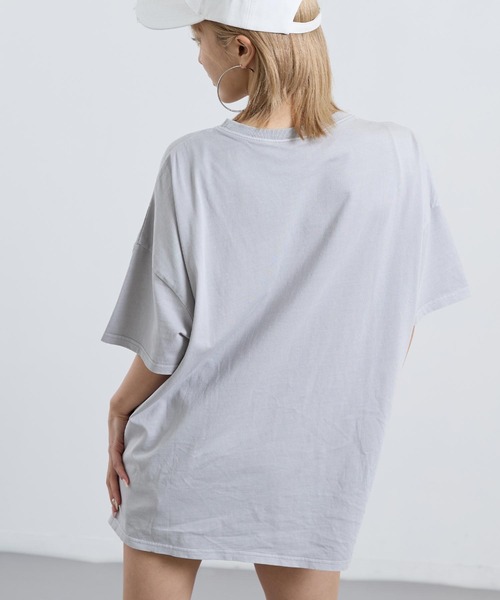 ANAP（アナップ）の「ピグメント加工 オーバーサイズ Tシャツ（Tシャツ/カットソー・レディース・ベージュ/ライトグレー/ダークブラック・F）」の13枚目の写真