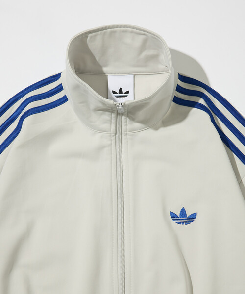 FREAK'S STORE（フリークスストア）の「adidas/アディダス 【Exclusive】FIREBIRD TRACK TOP/ファイヤーバード トラックトップ（ジャージ・レディース・ライトグレー・X-SMALL/SMALL）」の4枚目の写真