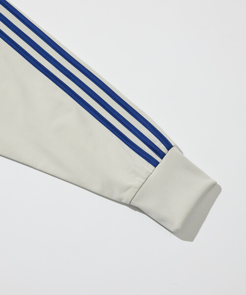 FREAK'S STORE（フリークスストア）の「adidas/アディダス 【Exclusive】FIREBIRD TRACK TOP/ファイヤーバード トラックトップ（ジャージ・レディース・ライトグレー・X-SMALL/SMALL）」の7枚目の写真