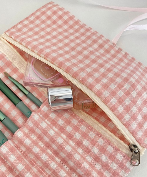 IRADOWL(アイラドール)の「花柄メイクブラシポーチケース(メイクブラシ・レディース・ピンク/ライトブルー/アイボリー・FREE)」の12枚目の写真