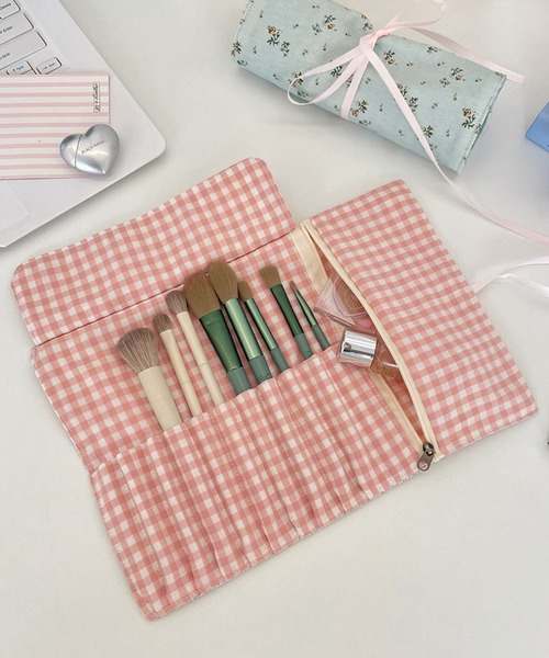 IRADOWL(アイラドール)の「花柄メイクブラシポーチケース(メイクブラシ・レディース・ピンク/ライトブルー/アイボリー・FREE)」の11枚目の写真