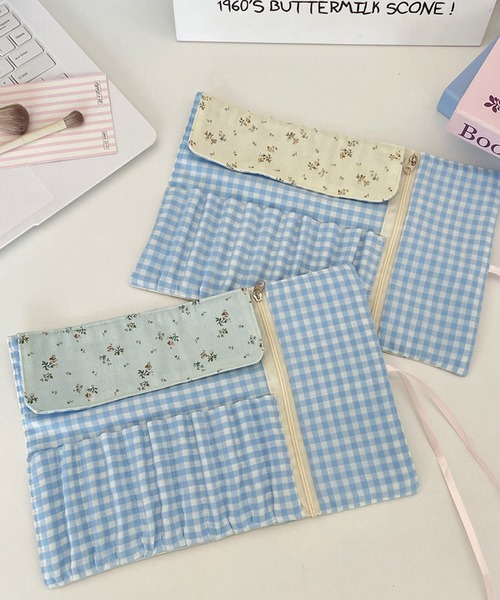 IRADOWL(アイラドール)の「花柄メイクブラシポーチケース(メイクブラシ・レディース・ピンク/ライトブルー/アイボリー・FREE)」の7枚目の写真