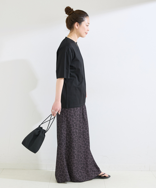B.C STOCK(ベーセーストック)の「【WEB+一部店舗限定】ウォッシャブル / 接触冷感 / コンパクト天竺Tシャツ(Tシャツ/カットソー・レディース・サックスブルー/カーキ/ブラック/ホワイト・FREE)」の6枚目の写真
