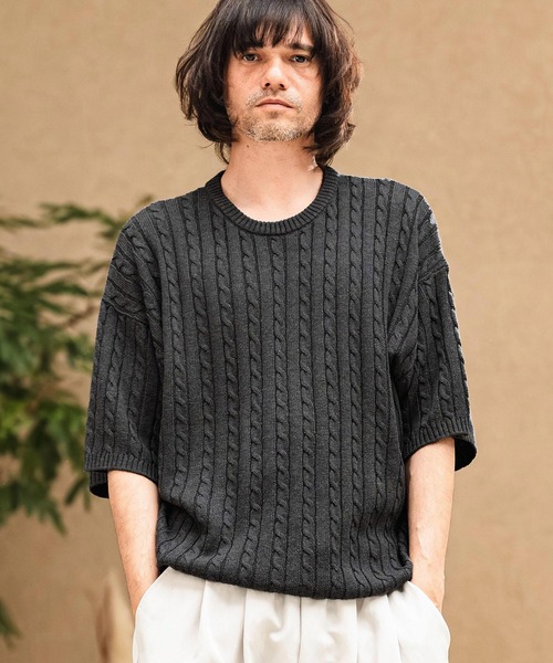 CAMBIO(カンビオ)の「mn3238- Cable Knit Short Sleeve Knit Pullover 半袖ニット(S69826cmb)(ニット/セーター・メンズ・ベージュ/ブラック/チャコールグレー/オフホワイト・L/M/S)」の5枚目の写真