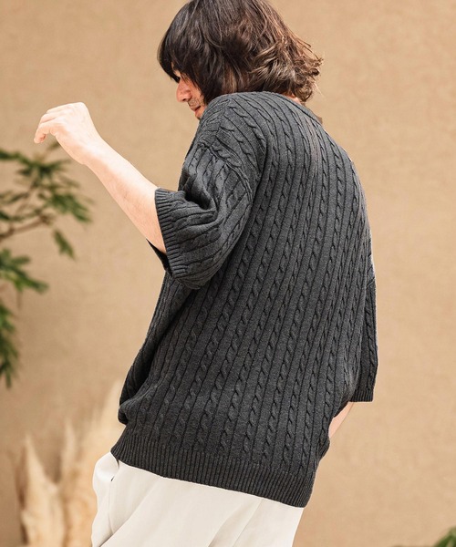 CAMBIO(カンビオ)の「mn3238- Cable Knit Short Sleeve Knit Pullover 半袖ニット(S69826cmb)(ニット/セーター・メンズ・ベージュ/ブラック/チャコールグレー/オフホワイト・L/M/S)」の6枚目の写真
