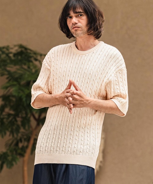 CAMBIO(カンビオ)の「mn3238- Cable Knit Short Sleeve Knit Pullover 半袖ニット(S69826cmb)(ニット/セーター・メンズ・ベージュ/ブラック/チャコールグレー/オフホワイト・L/M/S)」の15枚目の写真