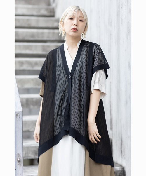 OSMOSIS（オズモーシス）の「【WEB限定アイテム】ストライプニットジレ（ニット/セーター・レディース・その他/ブラック・ONE SIZE）」の8枚目の写真