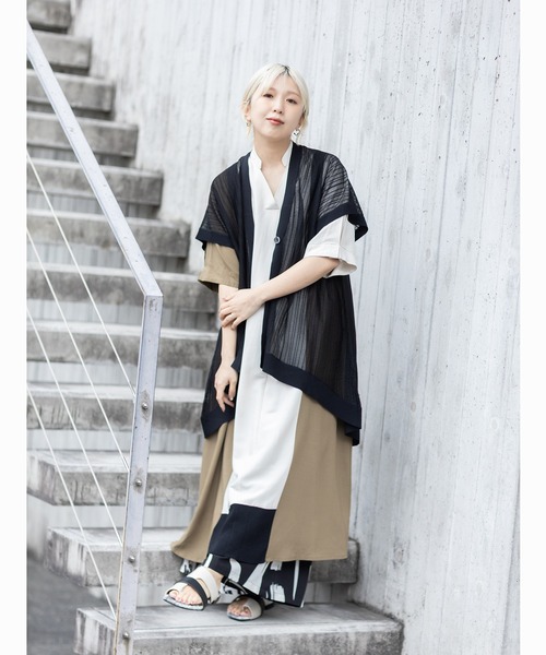 OSMOSIS（オズモーシス）の「【WEB限定アイテム】ストライプニットジレ（ニット/セーター・レディース・その他/ブラック・ONE SIZE）」の4枚目の写真