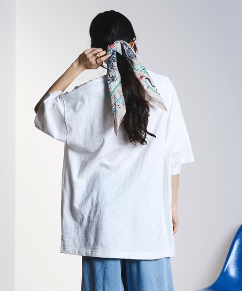 ROSE BUD(ローズバッド)の「TEXT BIG TEE(Tシャツ/カットソー・レディース・オフホワイト/チャコールグレー・ONE SIZE)」の16枚目の写真