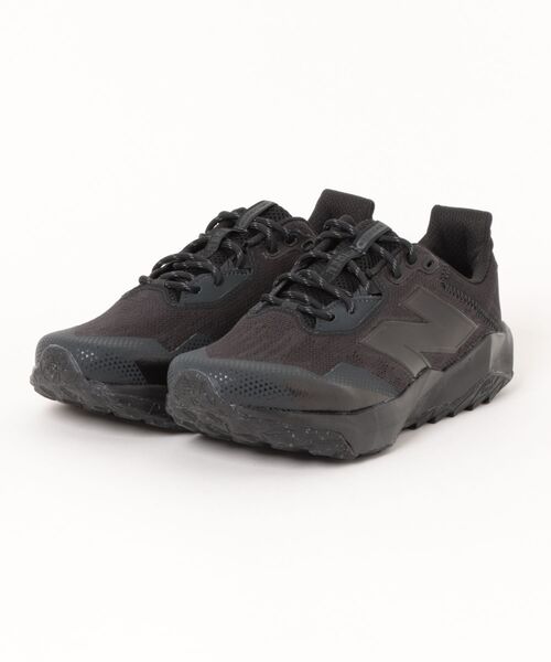 NEW BALANCE(ニューバランス)の「new balance ニューバランス DYNASOFT NITREL V6【軽量/幅広4E】メンズスニーカー(ダイナソフトナイトレル) MTNTRLF6 ブラック(スニーカー・メンズ・ブラック×ブラック・25.5cm/26.0cm/26.5cm/27.0cm/27.5cm/28.0cm/29.0cm/25.0cm)」の1枚目の写真