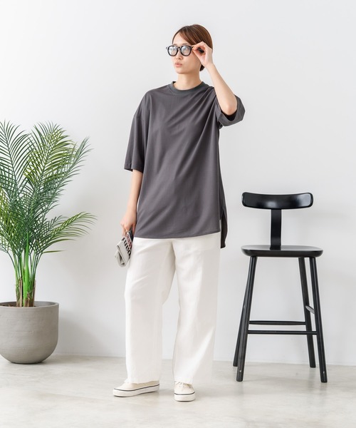 fort point（フォーポイント）の「【C-FORTPOINT/フォートポイント】【接触冷感 ひんやり涼しい】冷感鹿の子素材 ラウンドヘムTシャツ 乾きやすい お尻が隠れる 体型カバー（Tシャツ/カットソー・レディース・チャコールグレー/ブラック/ベージュ・FREE）」の19枚目の写真