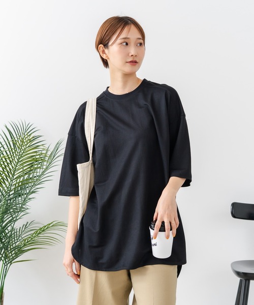 fort point（フォーポイント）の「【C-FORTPOINT/フォートポイント】【接触冷感 ひんやり涼しい】冷感鹿の子素材 ラウンドヘムTシャツ 乾きやすい お尻が隠れる 体型カバー（Tシャツ/カットソー・レディース・チャコールグレー/ブラック/ベージュ・FREE）」の8枚目の写真