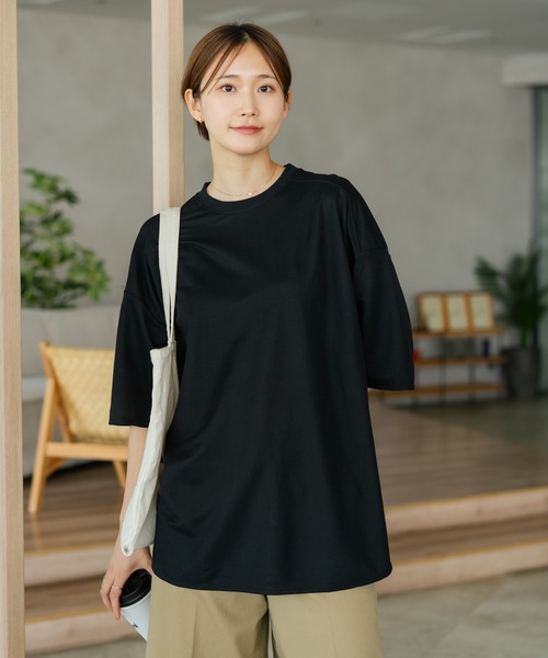 fort point（フォーポイント）の「【C-FORTPOINT/フォートポイント】【接触冷感 ひんやり涼しい】冷感鹿の子素材 ラウンドヘムTシャツ 乾きやすい お尻が隠れる 体型カバー（Tシャツ/カットソー・レディース・チャコールグレー/ブラック/ベージュ・FREE）」の12枚目の写真