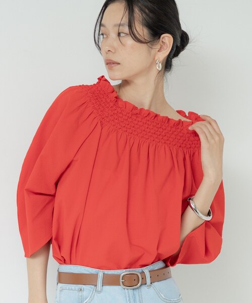 GALLEST（ギャレスト）の「サッカーオフショルブラウス【再入荷／2WAY】（シャツ/ブラウス・レディース・ライトグリーン/ホワイト/レッド系1/ブラック/ブラウン系・38）」の5枚目の写真