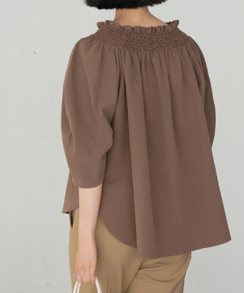 GALLEST（ギャレスト）の「サッカーオフショルブラウス【再入荷／2WAY】（シャツ/ブラウス・レディース・ライトグリーン/ホワイト/レッド系1/ブラック/ブラウン系・38）」の10枚目の写真