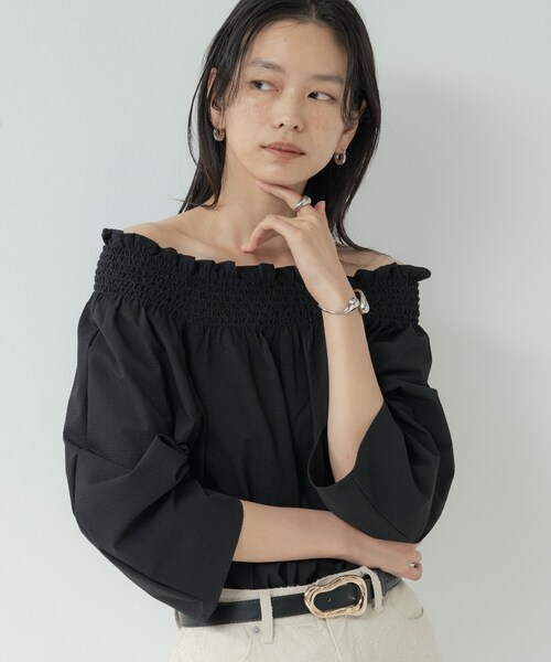 GALLEST（ギャレスト）の「サッカーオフショルブラウス【再入荷／2WAY】（シャツ/ブラウス・レディース・ライトグリーン/ホワイト/レッド系1/ブラック/ブラウン系・38）」の14枚目の写真