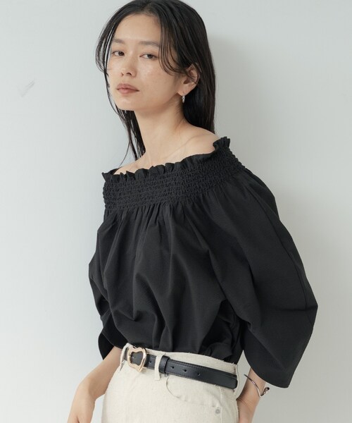 GALLEST（ギャレスト）の「サッカーオフショルブラウス【再入荷／2WAY】（シャツ/ブラウス・レディース・ライトグリーン/ホワイト/レッド系1/ブラック/ブラウン系・38）」の18枚目の写真