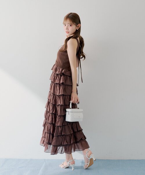 Chico（チコ）の「【SALON by Chico】アメスリフリルティアードドッキングワンピース（ワンピース・レディース・ブラウン系その他/ブラック/アイボリー・FREE）」の10枚目の写真