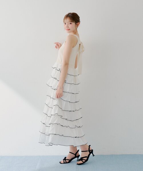 Chico（チコ）の「【SALON by Chico】アメスリフリルティアードドッキングワンピース（ワンピース・レディース・ブラウン系その他/ブラック/アイボリー・FREE）」の13枚目の写真