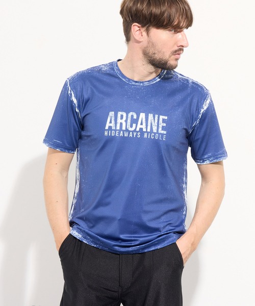 HIDEAWAYS NICOLE(ハイダウェイニコル)の「ハケメ×ロゴ柄半袖Tシャツ(Tシャツ/カットソー・メンズ・ブラック/ホワイト×ネイビー/ネイビー/ホワイト・MEDIUM/LARGE/X-LARGE)」の4枚目の写真